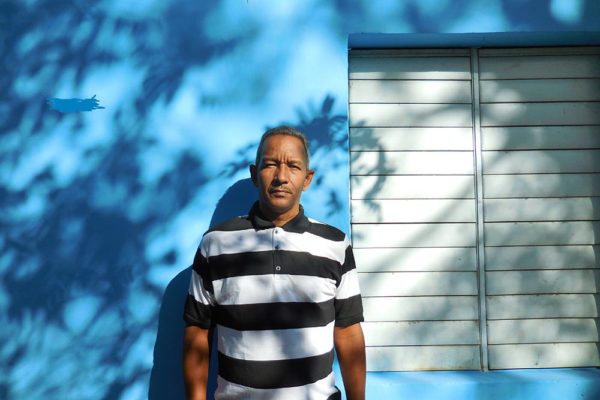 With over 20 years working as an artisan, Rafael’s main career has been as a silversmith.  When I approached him about our need for additional stone cutters he was up for the challenge.  Since the start of our collaboration in 2015, he has perfected the difficult art of cutting Larimar.